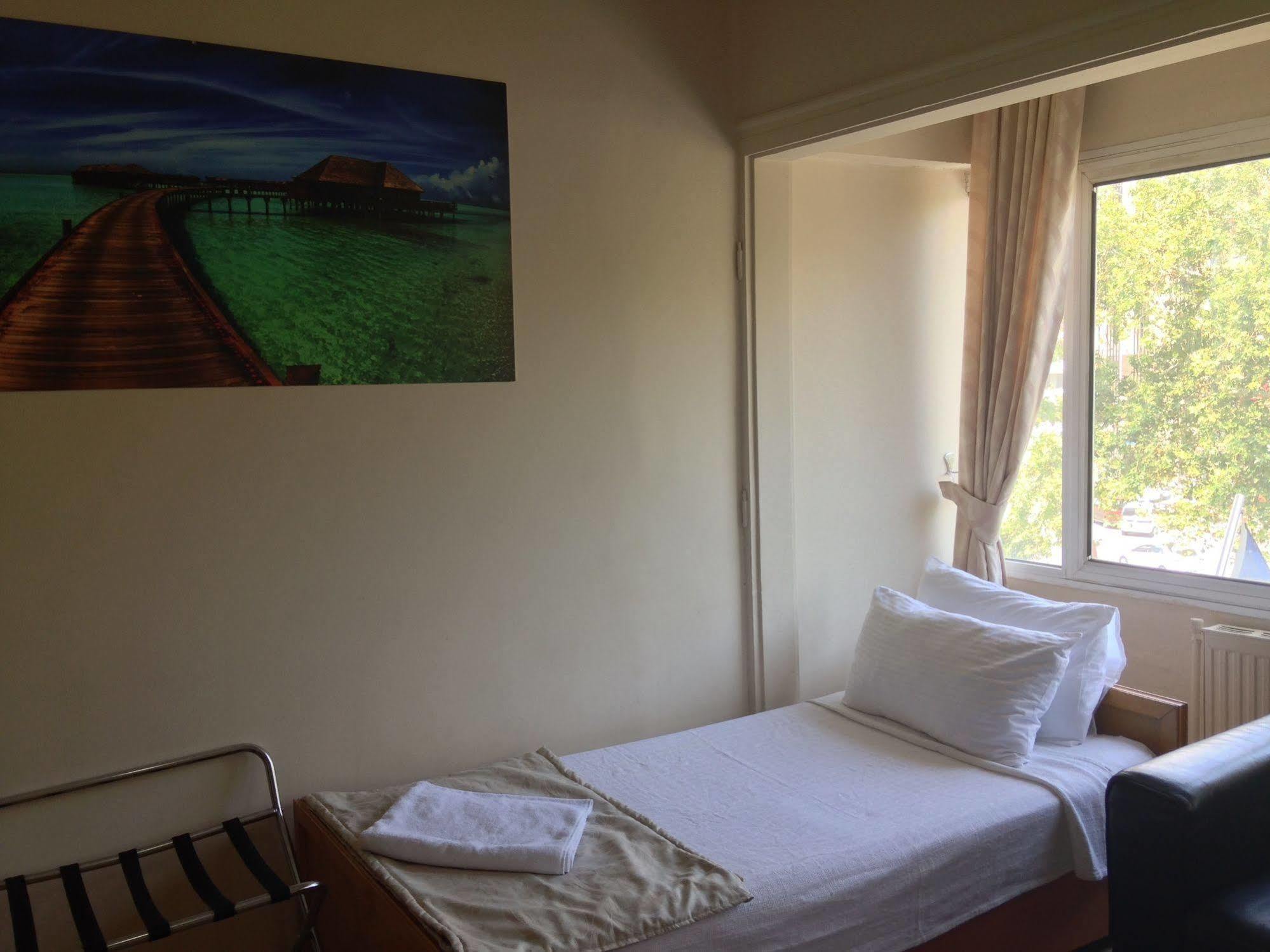 Caylan Hotel Ізмір Екстер'єр фото